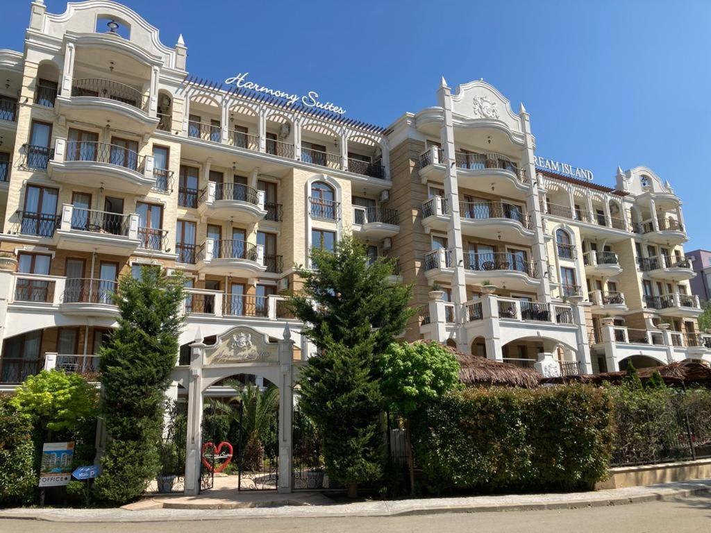 Private Apartments In Harmony Suites Dream Island Slantchev Briag Extérieur photo