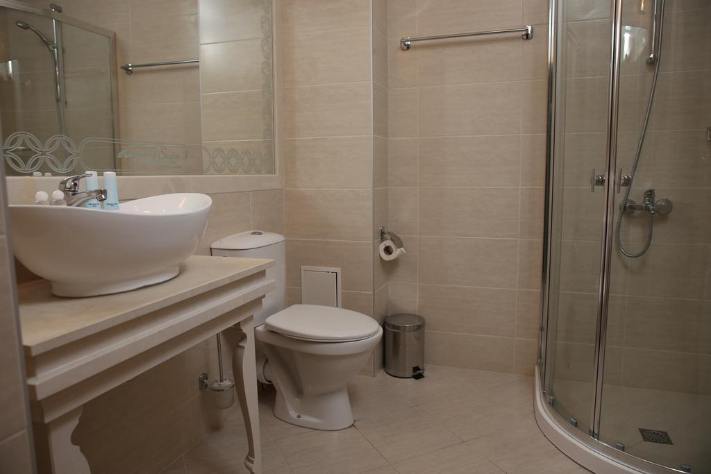 Private Apartments In Harmony Suites Dream Island Slantchev Briag Extérieur photo