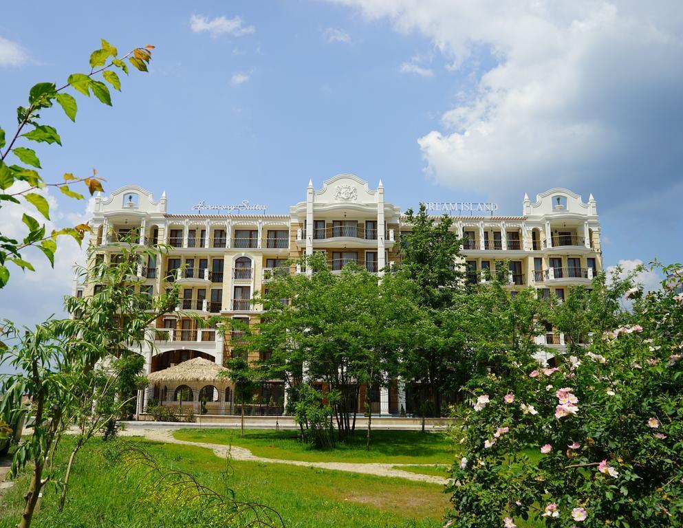 Private Apartments In Harmony Suites Dream Island Slantchev Briag Extérieur photo