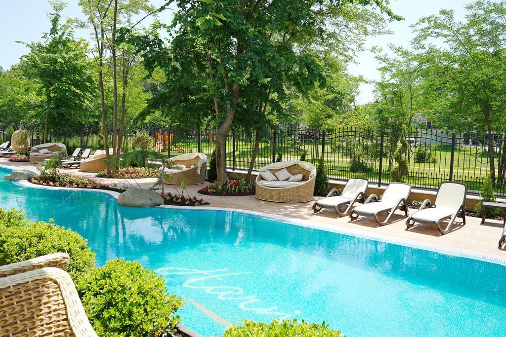 Private Apartments In Harmony Suites Dream Island Slantchev Briag Extérieur photo